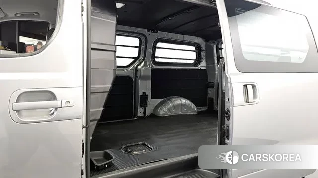 Hyundai The New Grand Starex 2018 Серебряный из Кореи, фото 3