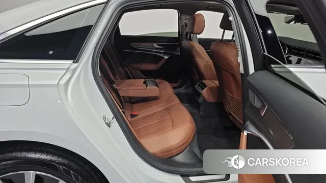 Audi A6 (C8) id 3237688 из Кореи 3