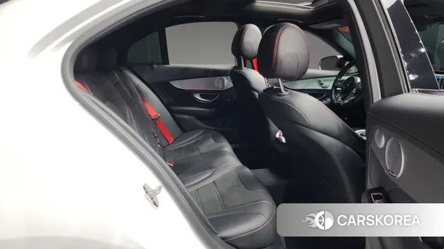 Mercedes-Benz C-Class W205 2019 Белый из Кореи, фото 3