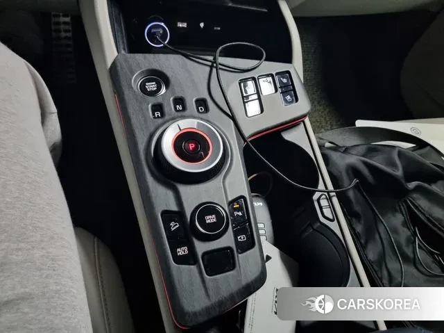 Kia Sportage 5th Generation 2023 Белый из Кореи, фото 3