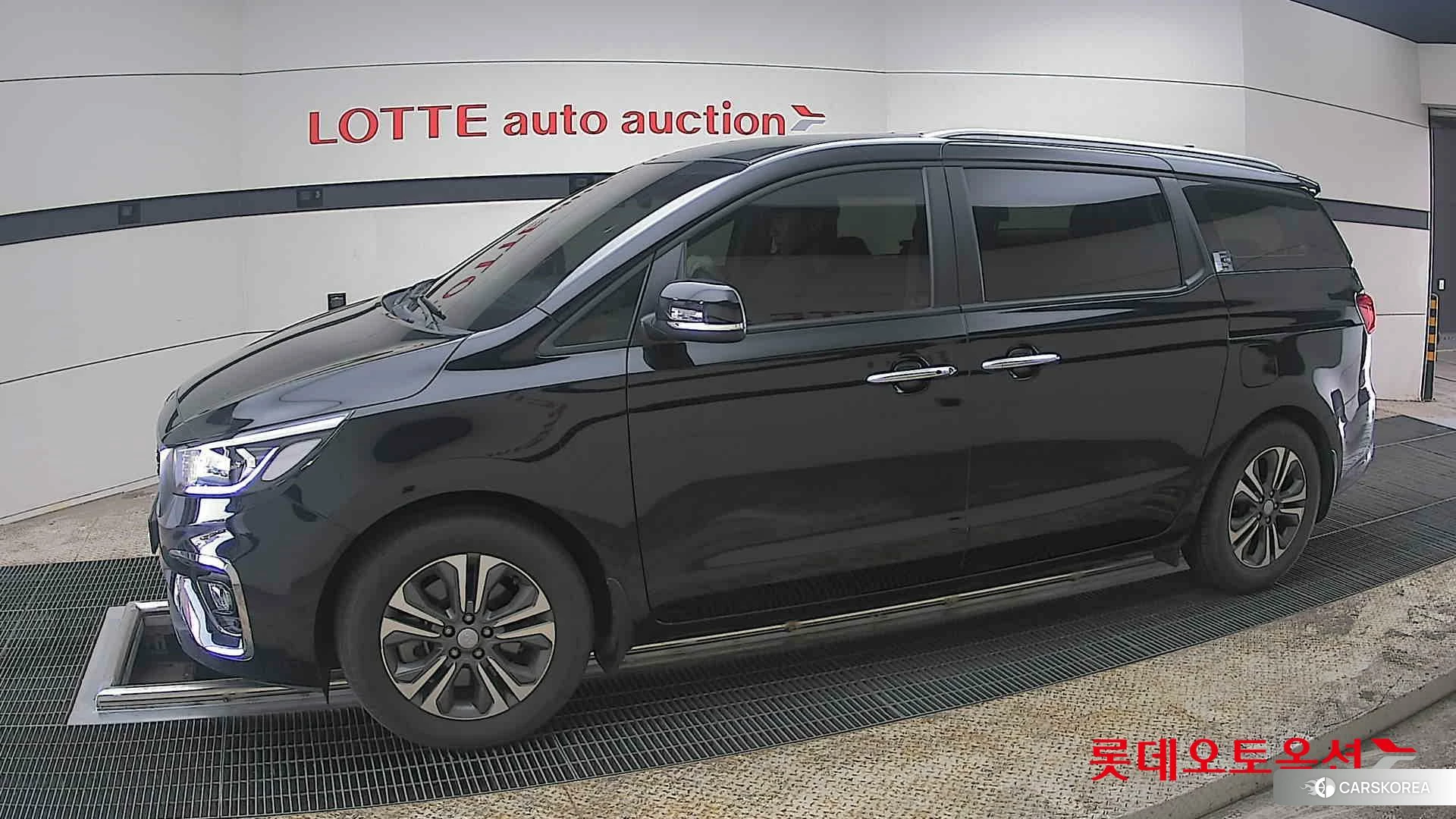 Kia Carnival 2020 Aurora Black Pearl из Кореи, фото 3