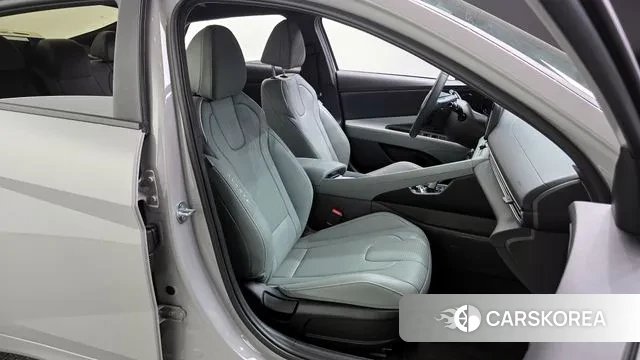 Hyundai The New Avante (CN7) 2023 Серый из Кореи, фото 3