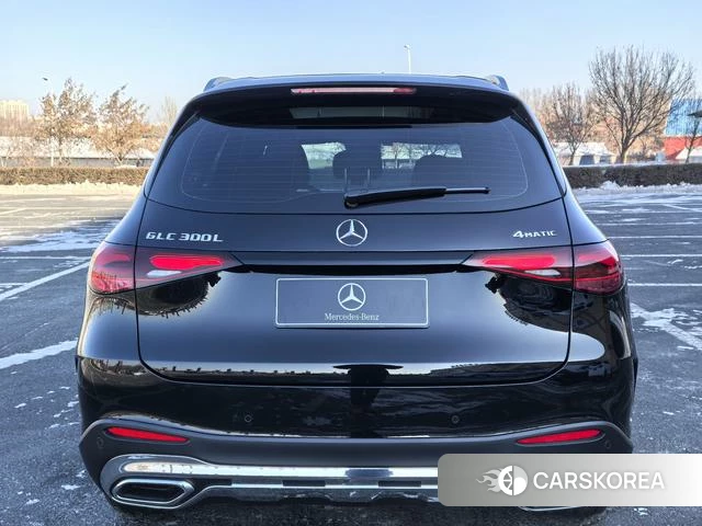 Mercedes-Benz GLC 2024 Черный из Китая, фото 3