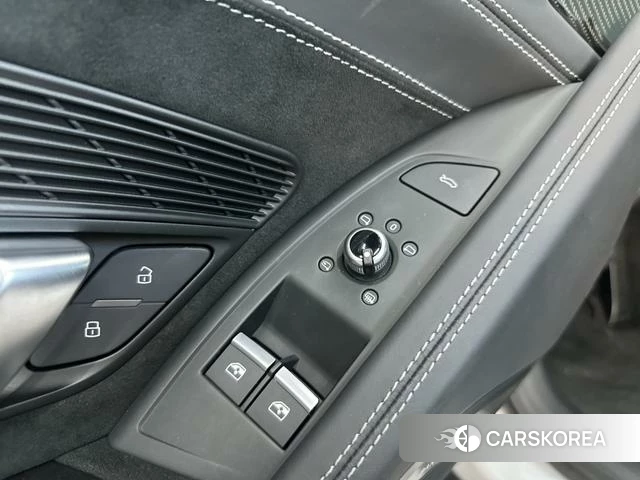 Audi R8 2023 Белый из Китая, фото 3