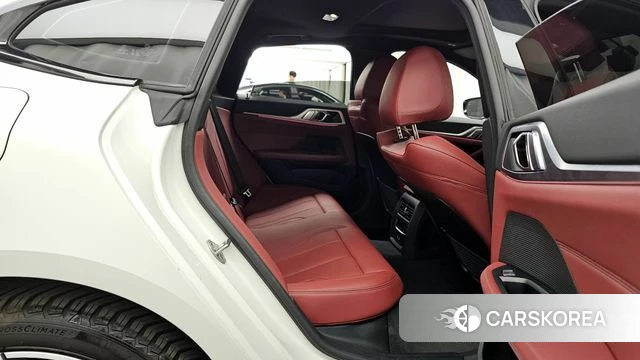 BMW i4 2022 Белый из Кореи, фото 3