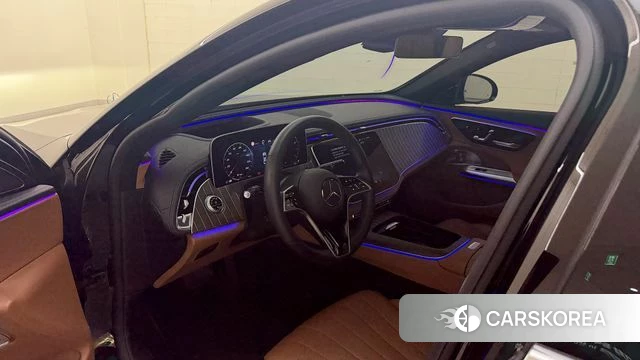 Mercedes-Benz E-Class W214 2024 Черный из Кореи, фото 3