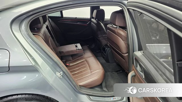 BMW 5 Series (G30) 2023 Серый из Кореи, фото 3