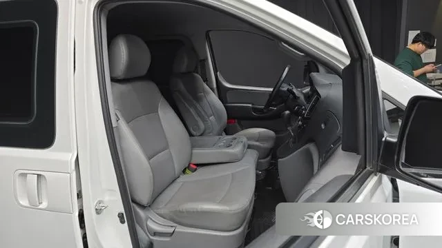 Hyundai The New Grand Starex 2019 Белый из Кореи, фото 3