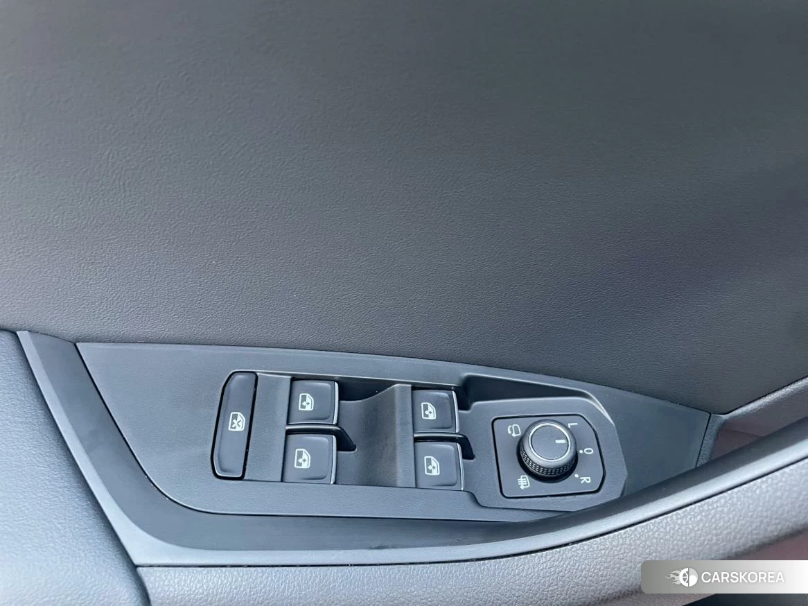 Skoda Kodiak GT 2021 Красный из Китая, фото 3