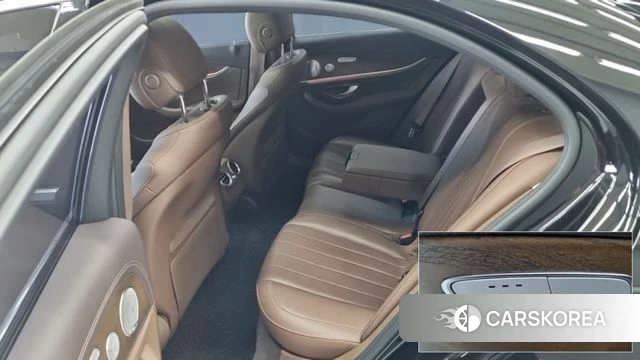 Mercedes-Benz E-Class W213 2018 Черный из Кореи, фото 3