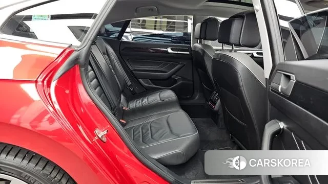 Volkswagen Arteon 2023 Красный из Кореи, фото 3