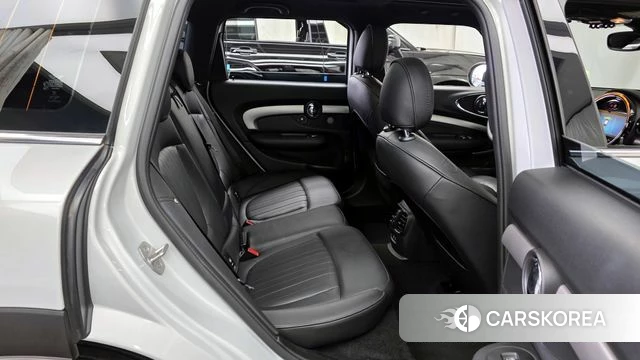 Mini Cooper S Clubman 2023 Серебряный из Кореи, фото 3