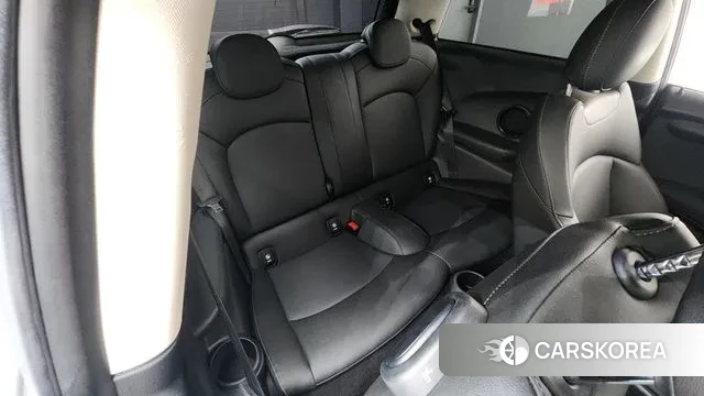 Mini Cooper 2019 Черный из Кореи, фото 3