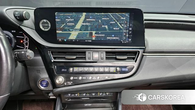 Lexus ES300h 7th generation 2022 Белый из Кореи, фото 3