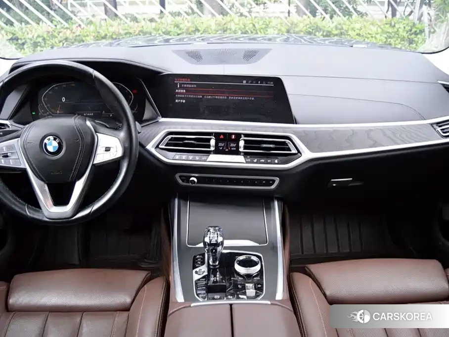 BMW X7 2021 Silver/gray из Китая, фото 3