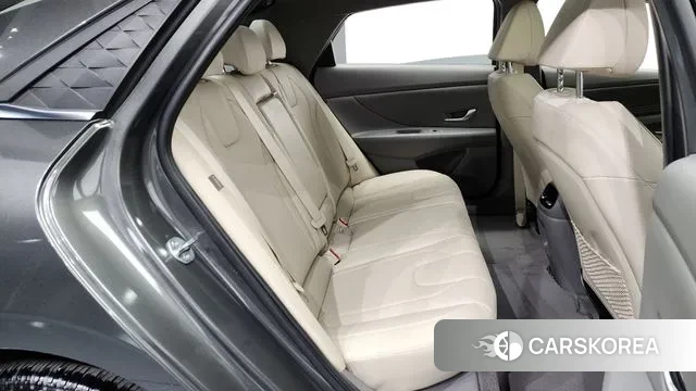 Hyundai The New Avante (CN7) 2023 Серый из Кореи, фото 3