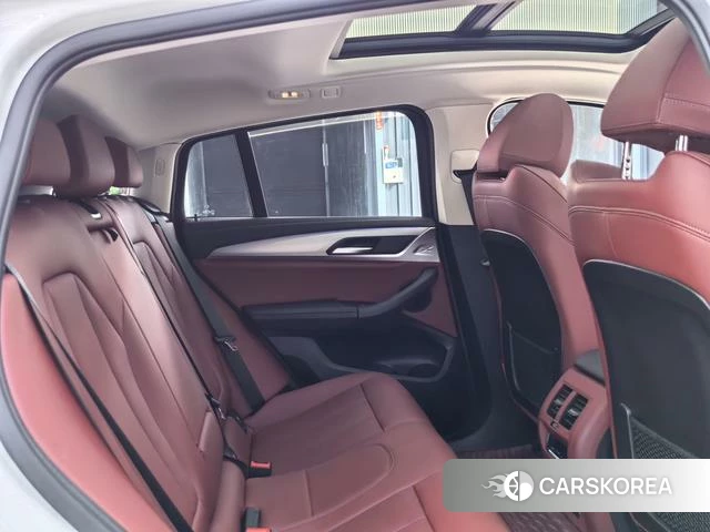 BMW X4 2023 Белый из Китая, фото 3