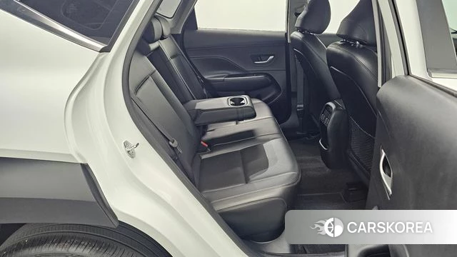Hyundai Kona (SX2) 2024 Белый из Кореи, фото 3