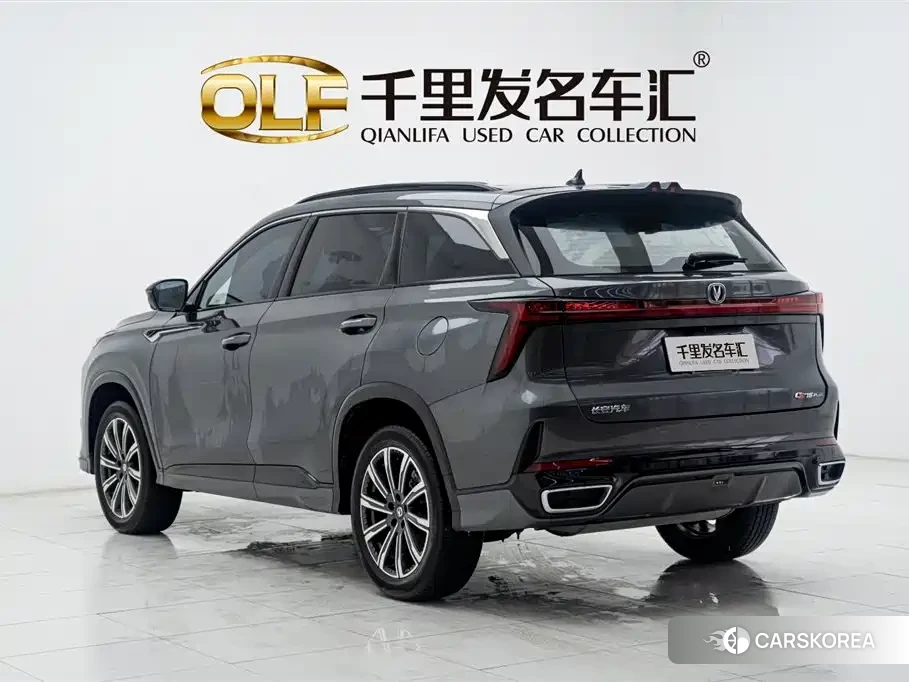 Chang'an CS75PLUS 2024 Silver/gray из Китая, фото 3