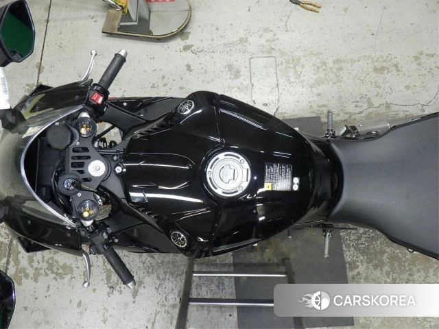 Yamaha YZF-R1 2019 из Японии, фото 2