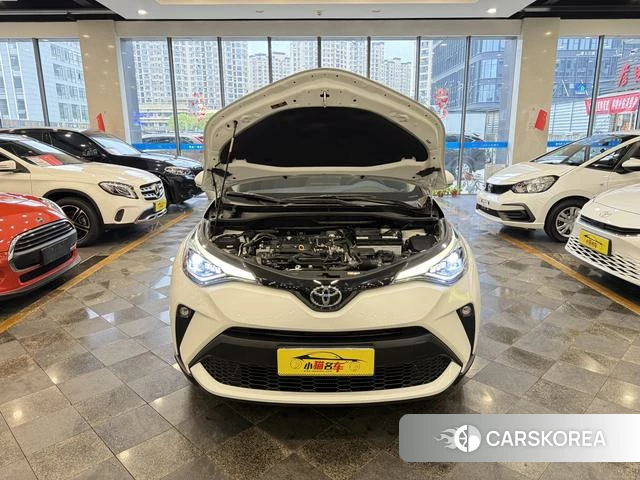Toyota C-HR 2021 Белый из Китая, фото 3