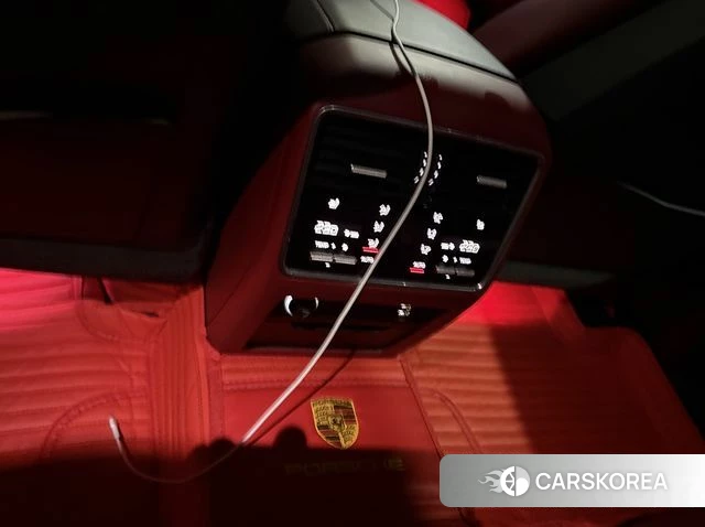 Porsche Cayenne (PO536) 2019 Черный из Кореи, фото 3