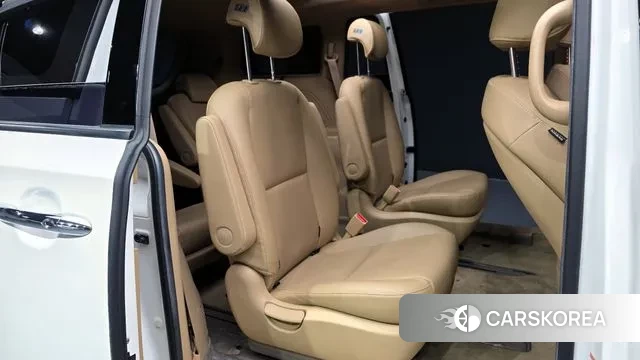 Kia The New Carnival 2019 Белый из Кореи, фото 3