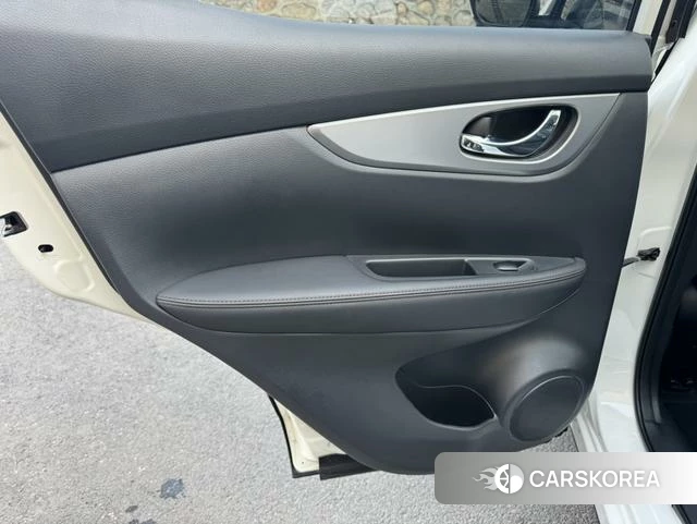 Nissan Qashqai 2023 Белый из Китая, фото 3