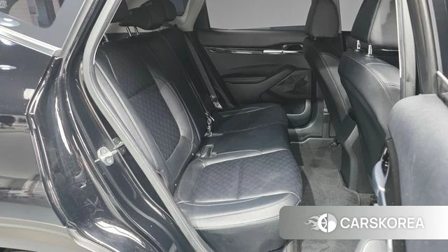 Kia Seltos 2022 Черный из Кореи, фото 3