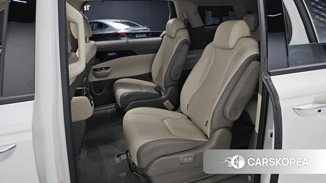 Kia Carnival 4th generation 2023 Белый из Кореи, фото 3