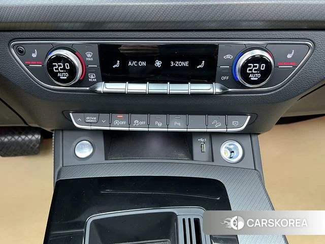 Audi Q5L 2022 Черный из Китая, фото 3