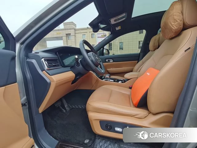 Ideal car Ideal ONE 2023 Серебристо-серый из Китая, фото 3