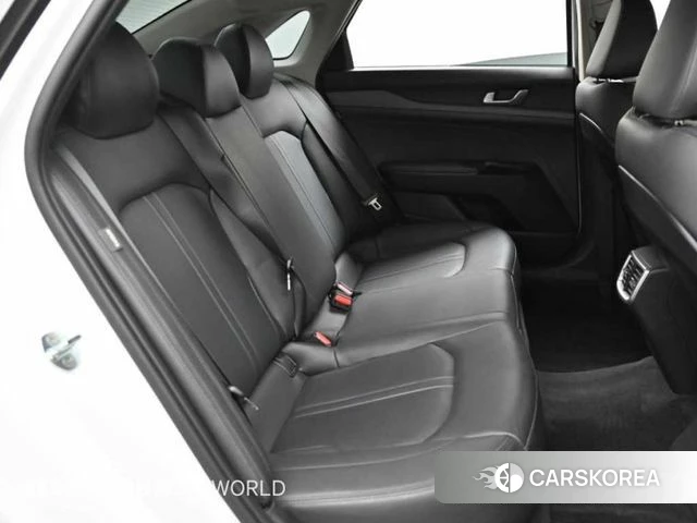 Kia K5 3rd generation 2021 Белый из Кореи, фото 3