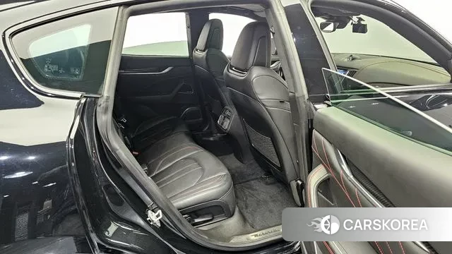 Maserati Levante 2020 Черный из Кореи, фото 3