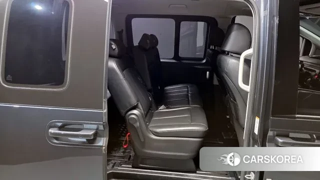 Hyundai Staria 2021 Серый из Кореи, фото 3