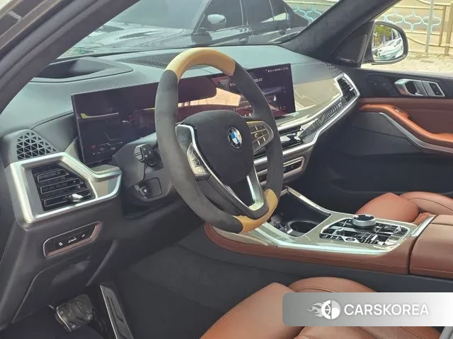 BMW X7 (G07) 2023 Цвет тростника из Кореи, фото 3