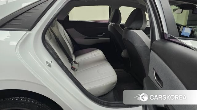 Hyundai Avante (CN7) 2021 Белый из Кореи, фото 3