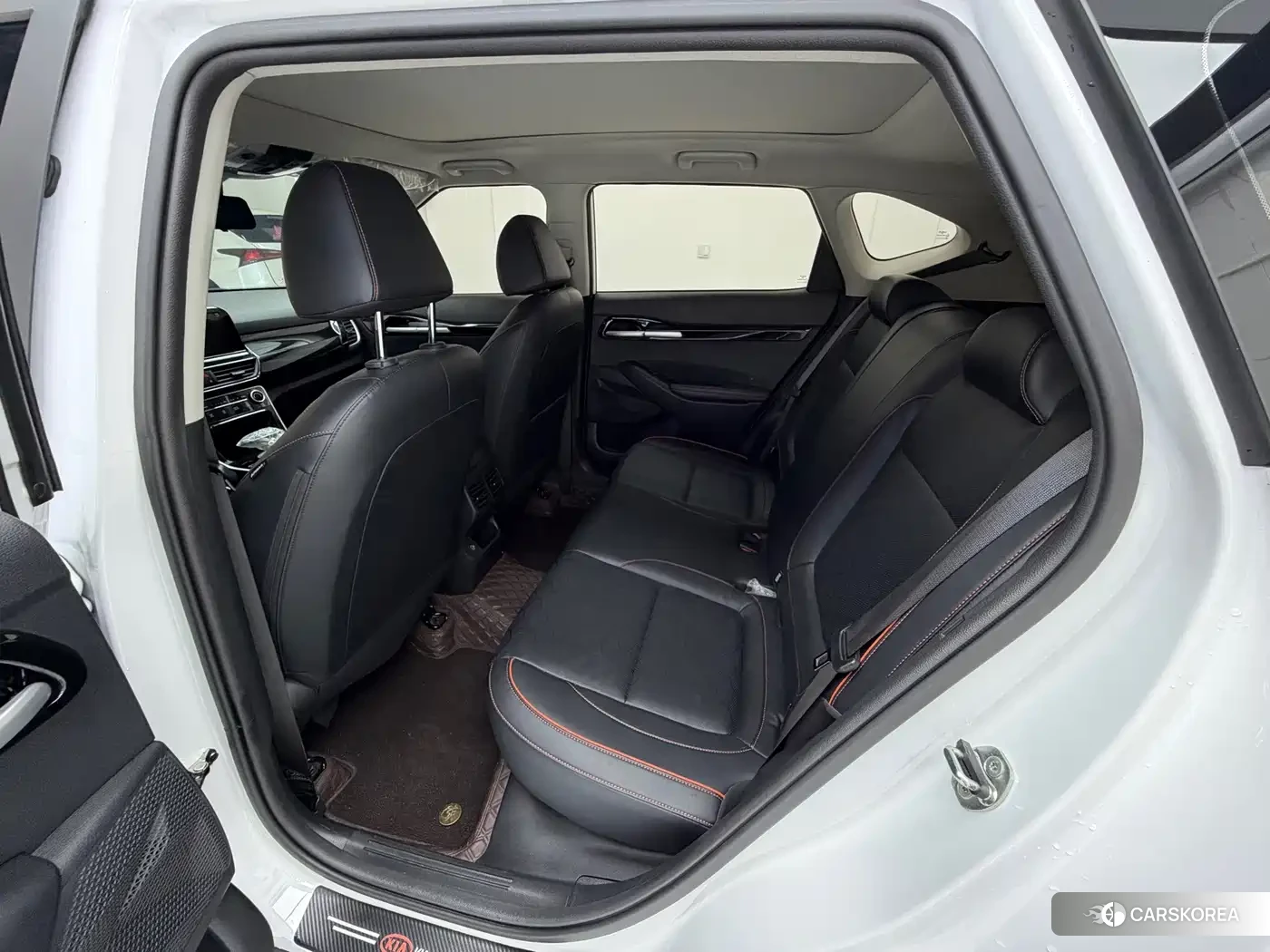 Kia Seltos 2023 Белый из Китая, фото 3
