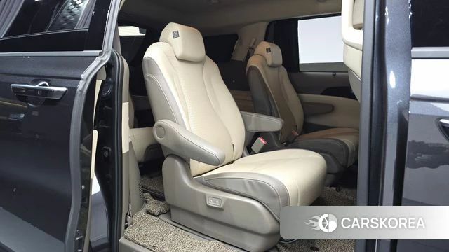 Kia Carnival 4th generation 2023 Серый из Кореи, фото 3