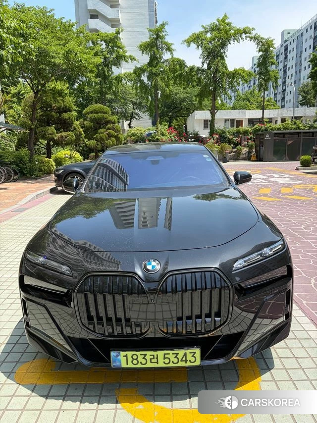 BMW 7 Series (G70) 2025 Черный из Кореи, фото 3