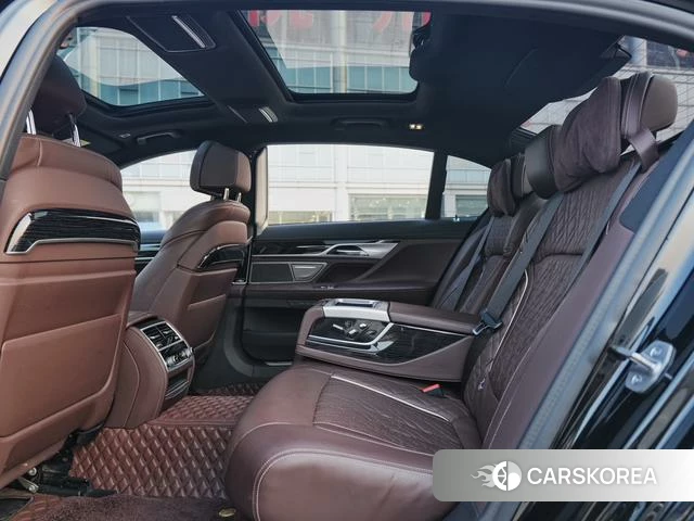 BMW 7 series 2022 Черный из Китая, фото 3