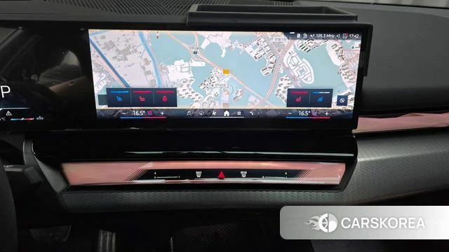 BMW 5 Series (G60) 2025 Светло-серебряный цвет из Кореи, фото 3
