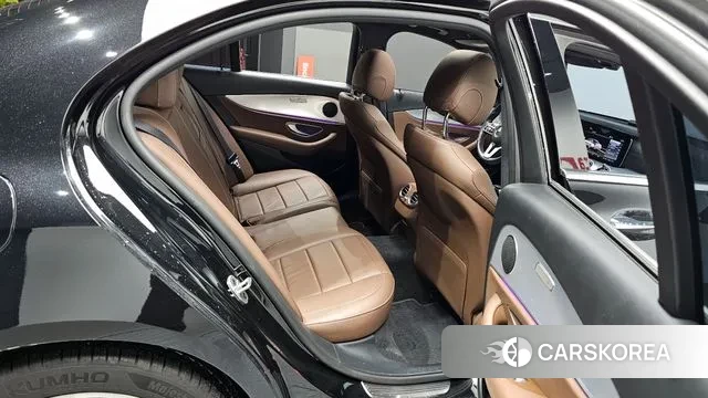 Mercedes-Benz E-Class W213 2019 Черный из Кореи, фото 3