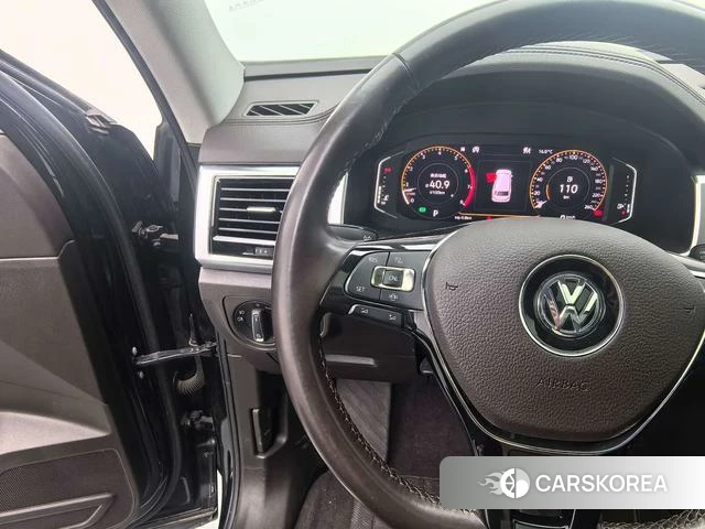 Volkswagen Tourang 2021 Черный из Китая, фото 3