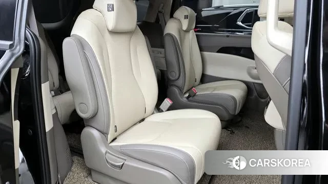 Kia The New Carnival 4th Generation 2025 Черный из Кореи, фото 3