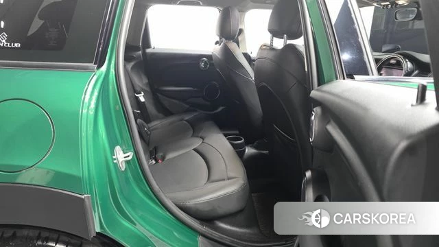 Mini Cooper 2021 Зеленый из Кореи, фото 3