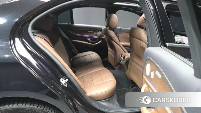 Mercedes-Benz E-Class W213 2021 Черный из Кореи, фото 3