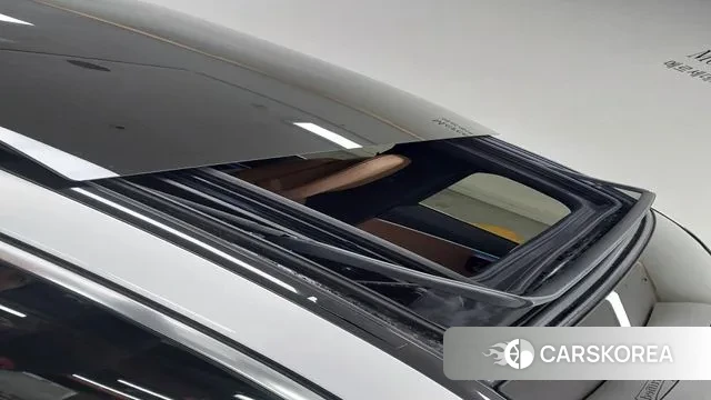 Mercedes-Benz E-Class W214 2024 Белый из Кореи, фото 3