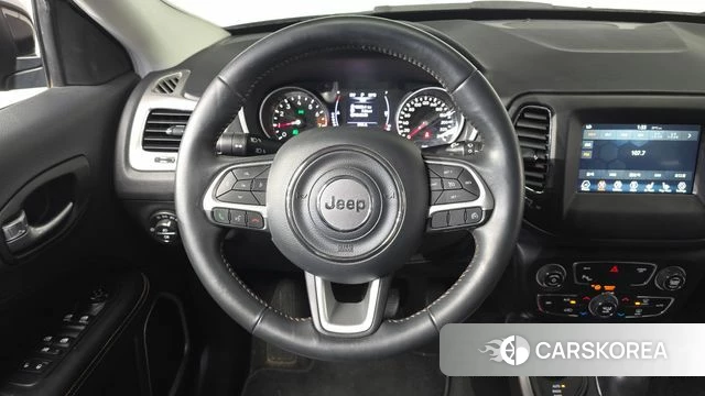 Jeep Compass 2nd Generation 2018 Черный из Кореи, фото 3