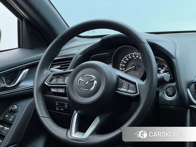 Mazda CX-4 2023 Белый из Китая, фото 3